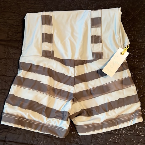 “RARE FIND” Malibu One Piece Swimsuit - Picture 6 of 6